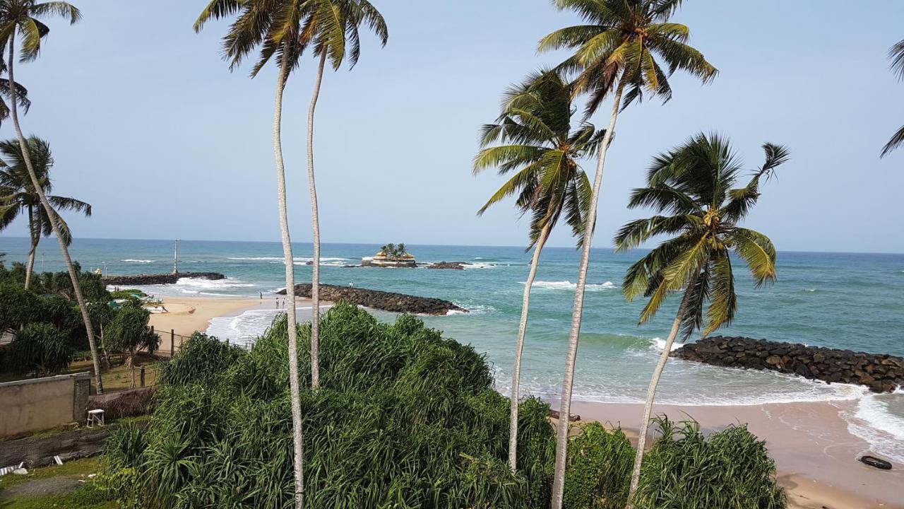 White Sand Villa - Beach Front Hikkaduwa Exteriér fotografie